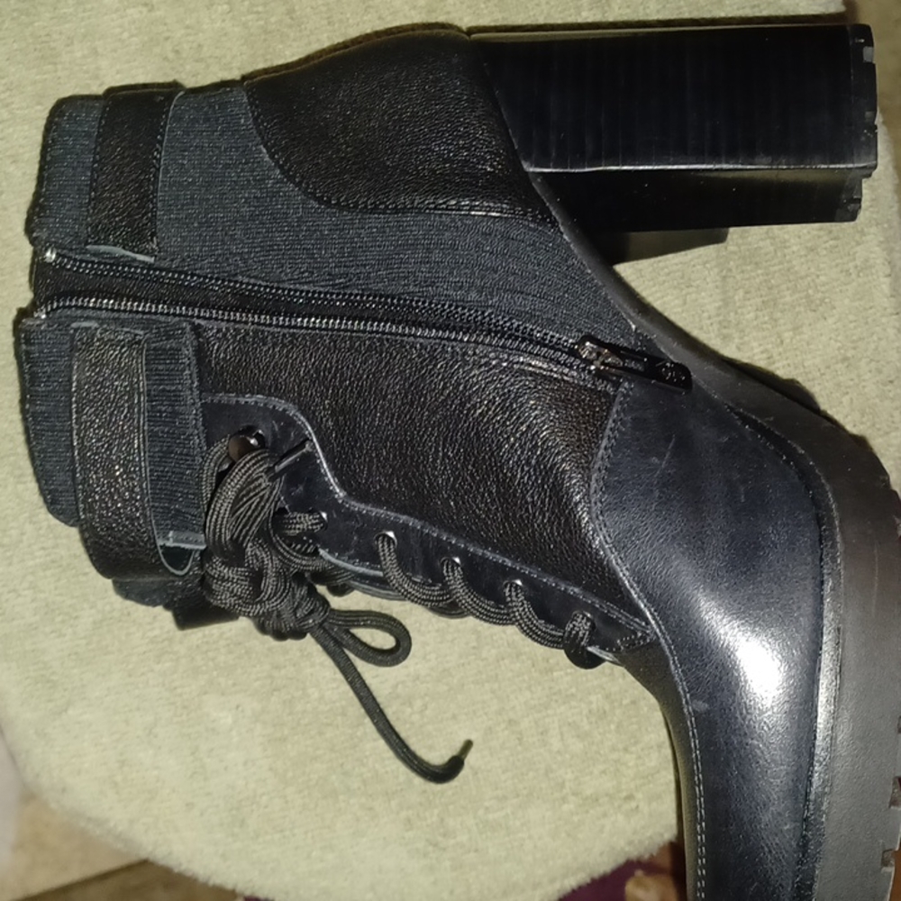 Antonio Melani Perline.Booties - Picture 9 of 11
